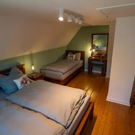 Jachthuus Mit Anbau * Brilon