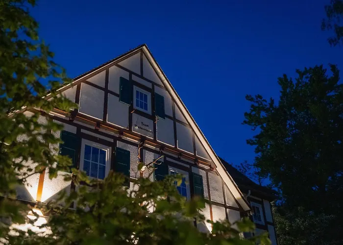 Jachthuus Mit Anbau * Brilon